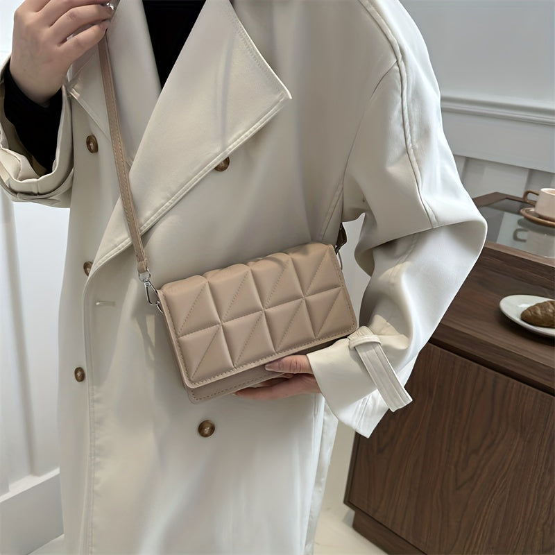 Черна минималистична мини квадратна чанта през рамо