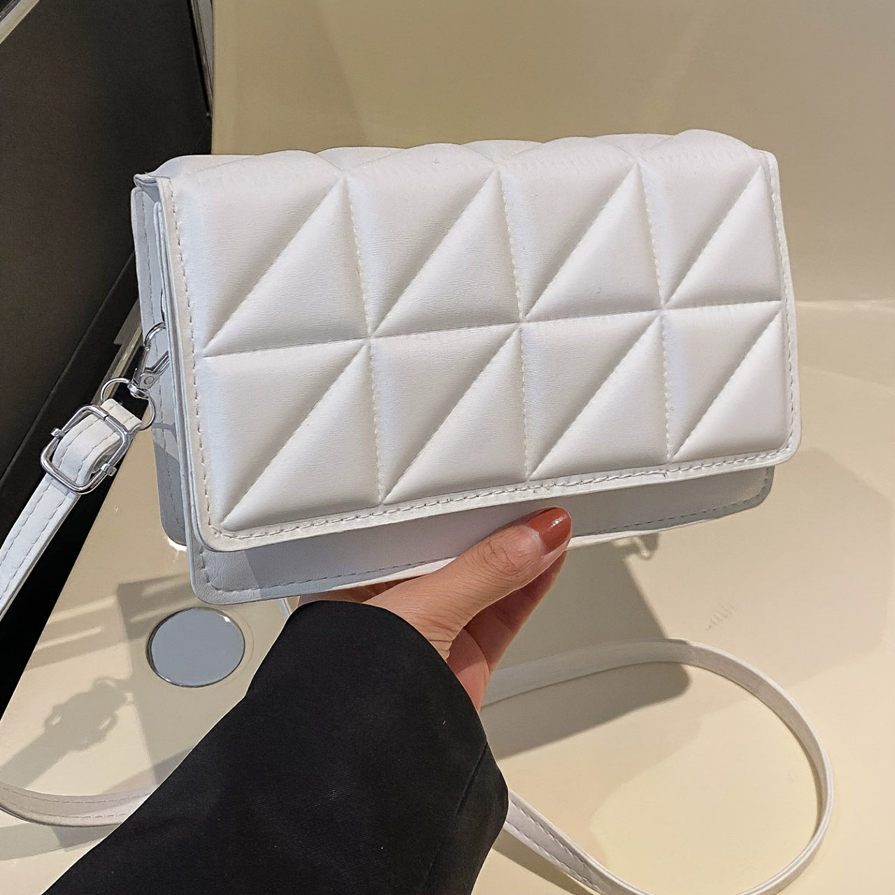 Черна минималистична мини квадратна чанта през рамо