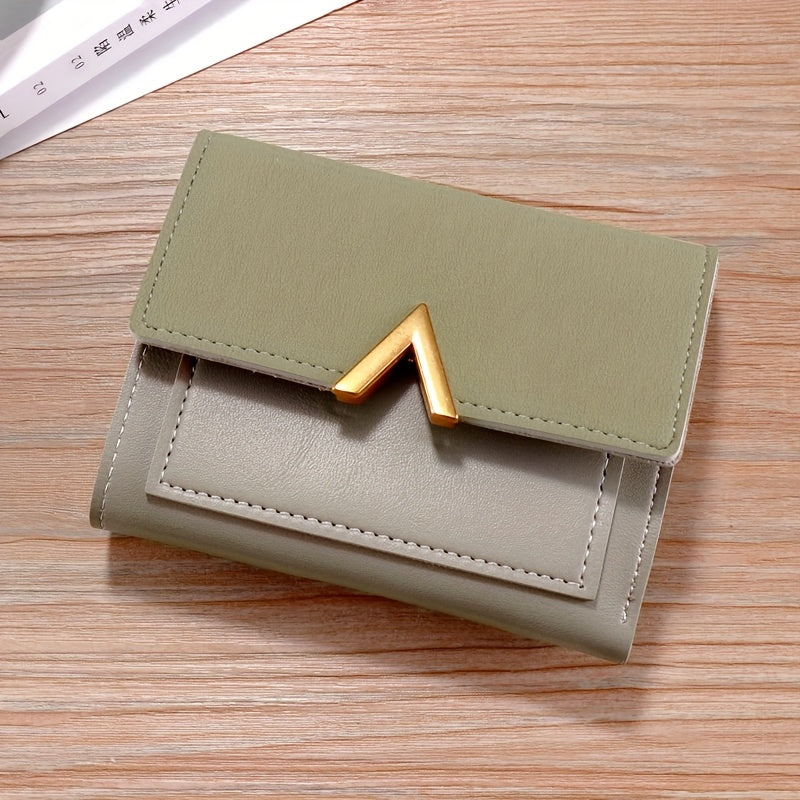 Дамски елегантен синтетичен портфейл с 3 секции